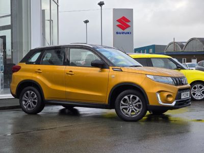 Suzuki Vitara 1.4 SZ4 HYBRID MPV Petrol Solar Yellow at Suzuki UCL Milton Keynes