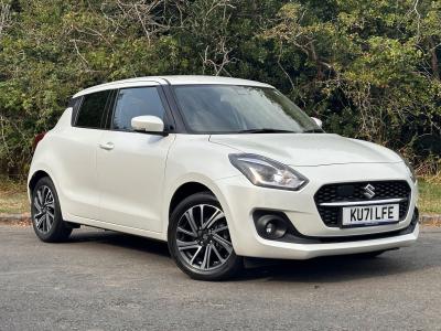 Suzuki Swift 1.2 Dualjet 83 12V Hybrid SZ5 5dr Hatchback Petrol WHITE at Suzuki UCL Milton Keynes