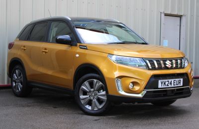 Suzuki Vitara 1.5 Estate SZ-T Estate Petrol / Electric Hybrid Solar Yellow with Black Roof at Suzuki UCL Milton Keynes