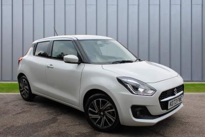 Suzuki Swift 1.2 Dualjet 83 12V Hybrid SZ5 5dr Auto Hatchback Petrol WHITE at Suzuki UCL Milton Keynes