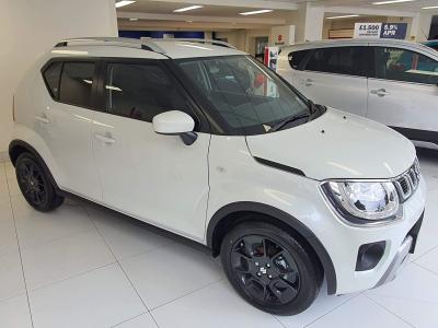 Suzuki Ignis 1.2 Dualjet MHEV SZ-T CVT Euro 6 (s/s) 5dr Hatchback Hybrid Pure White Pearl Metallic at Suzuki UCL Milton Keynes