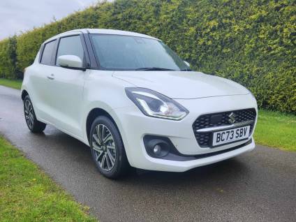 Suzuki Swift 1.2 Dualjet 83 12V Hybrid SZ5 5dr Auto HATCHBACK Petrol White