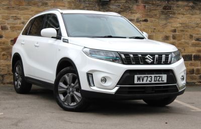 Suzuki Vitara 1.5 Estate SZ-T Estate Petrol / Electric Hybrid Superior White at Suzuki UCL Milton Keynes