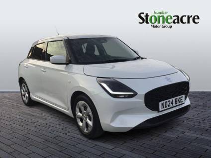 Suzuki Swift 1.2 MHEV Motion Euro 6 (s/s) 5dr Hatchback Hybrid White