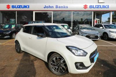 Suzuki Swift 1.2 Sz5 Dualjet Mhev Cvt Hatchback Hybrid White at Suzuki UCL Milton Keynes