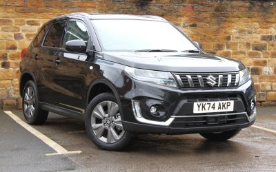 Suzuki Vitara 1.5 Estate SZ-T Estate Petrol / Electric Hybrid cosmic black met at Suzuki UCL Milton Keynes