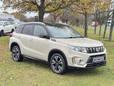 Suzuki Vitara 1.4 Boosterjet SZ5 SUV 5dr Petrol Manual ALLGRIP Euro 6 (s/s) (140 ps) SUV Petrol Beige at Suzuki UCL Milton Keynes