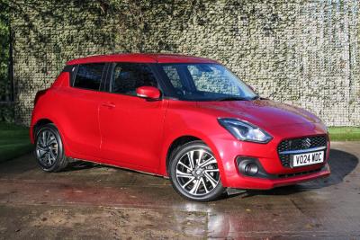 Suzuki Swift 1.2 Dualjet 83 12V Hybrid SZ5 5dr Auto Hatchback Petrol RED at Suzuki UCL Milton Keynes