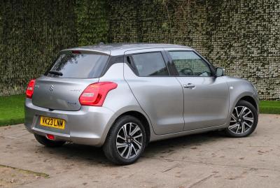 Suzuki Swift 1.2 Dualjet 83 12V Hybrid SZ-L 5dr Hatchback Petrol SILVER at Suzuki UCL Milton Keynes