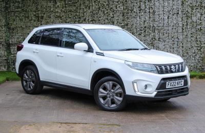 Suzuki Vitara 1.4 Boosterjet 48V Hybrid SZ-T 5dr Hatchback Petrol WHITE at Suzuki UCL Milton Keynes