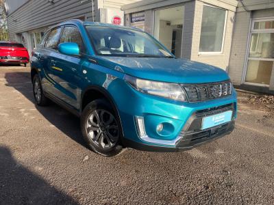 Suzuki Vitara 1.4 VITARA SZ4 BOOSTERJET MHE Hatchback Hybrid Electric TURQUOISE at Suzuki UCL Milton Keynes