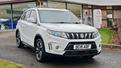 Suzuki Vitara 1.4 Boosterjet SZ5  AUTOMATIC 4WD ALLGRIP **WITH JUST 13,287 MILES FROM NEW AND 5 SERVICES CARRIED OUT** SUV Petrol White at Suzuki UCL Milton Keynes