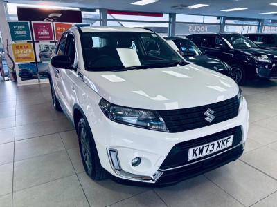 Suzuki Vitara 1.4 Boosterjet 48V Hybrid Go 5dr Hatchback Petrol WHITE at Suzuki UCL Milton Keynes