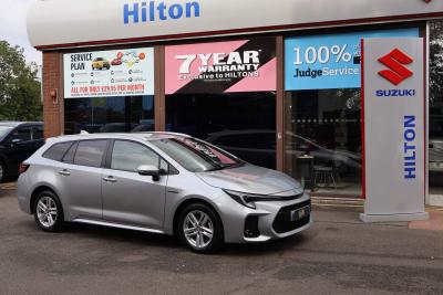 Suzuki Swace 1.8 Hybrid Ultra 5dr CVT Estate Petrol/Electric Hybrid SILVER at Suzuki UCL Milton Keynes