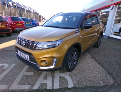 Suzuki Vitara 1.4 Boosterjet 48V Hybrid SZ-T 5dr Auto Hatchback Petrol Yellow/black at Suzuki UCL Milton Keynes