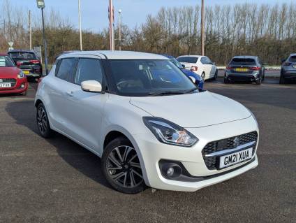 Suzuki Swift 1.2 Dualjet 83 12V Hybrid SZ5 5dr Auto Hatchback Petrol White