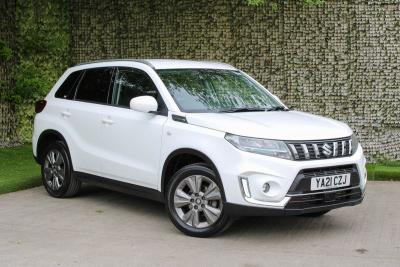 Suzuki Vitara 1.4 Boosterjet 48V Hybrid SZ-T 5dr Hatchback Petrol WHITE at Suzuki UCL Milton Keynes