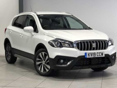 Suzuki Sx4 S-cross 1.0 S-Cross Sz-T Boosterj Hatchback Petrol Cool White at Suzuki UCL Milton Keynes