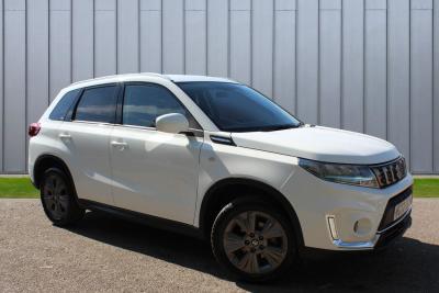 Suzuki Vitara 1.4 Boosterjet 48V Hybrid SZ-T 5dr Hatchback Petrol WHITE at Suzuki UCL Milton Keynes