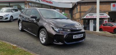 Suzuki Swace 1.8 MOTION **EX DEMONSTRATOR HYBRID AUTO, WITH THE BALANCE OF SUZUKI 7 YEAR SERVICE-ACTIVATED WARRANTY IN PLACE.** Estate Hybrid Brown at Suzuki UCL Milton Keynes
