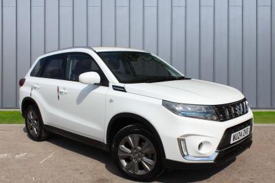 Suzuki Vitara 1.4 Boosterjet 48V Hybrid SZ-T 5dr Hatchback Petrol WHITE at Suzuki UCL Milton Keynes