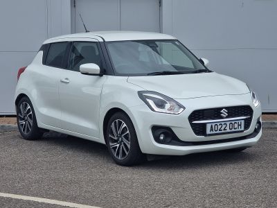 Suzuki Swift 1.2 Hatchback SZ5 Hatchback Petrol ZVR - Pearl Pure White met at Suzuki UCL Milton Keynes