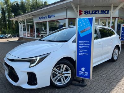 Suzuki Swace 1.8 Estate Ultra Estate Petrol / Electric Hybrid at Suzuki UCL Milton Keynes