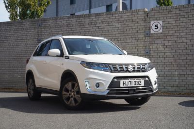 Suzuki Vitara 1.4 Boosterjet 48V Hybrid SZ-T Hatchback Petrol White at Suzuki UCL Milton Keynes