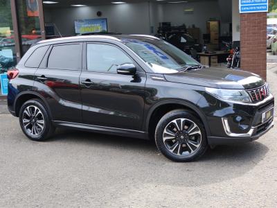 Suzuki Vitara 1.4 Boosterjet 48V Hybrid SZ5 5dr Hatchback Petrol BLACK at Suzuki UCL Milton Keynes
