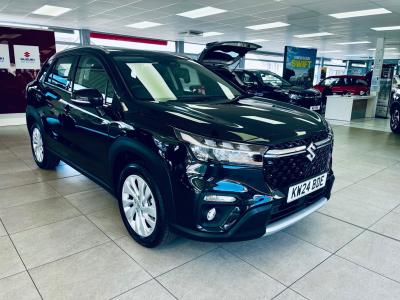 Suzuki S-Cross 1.4 Boosterjet 48V Hybrid Motion 5dr Hatchback Petrol BLACK at Suzuki UCL Milton Keynes