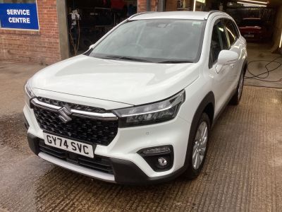 Suzuki S-Cross 1.5 Hybrid Motion 5dr AGS Hatchback Petrol / Electric Hybrid White at Suzuki UCL Milton Keynes