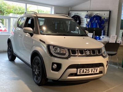 Suzuki Ignis 1.2 Dualjet 12V Hybrid SZ-T 5dr SUV Petrol White Pearl Metallic at Suzuki UCL Milton Keynes