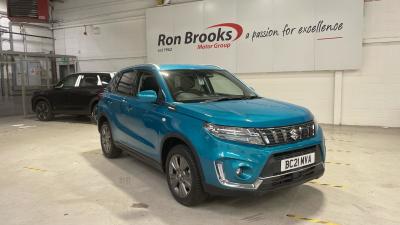 Suzuki Vitara 1.4 Boosterjet 48V Hybrid SZ-T 5dr Hatchback Petrol TURQUOISE at Suzuki UCL Milton Keynes