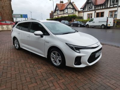 Suzuki Swace 1.8 Hybrid Ultra 5dr CVT Estate Petrol / Electric Hybrid White at Suzuki UCL Milton Keynes