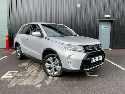 Suzuki Vitara 1.5 Estate Motion Estate Petrol / Electric Hybrid at Suzuki UCL Milton Keynes
