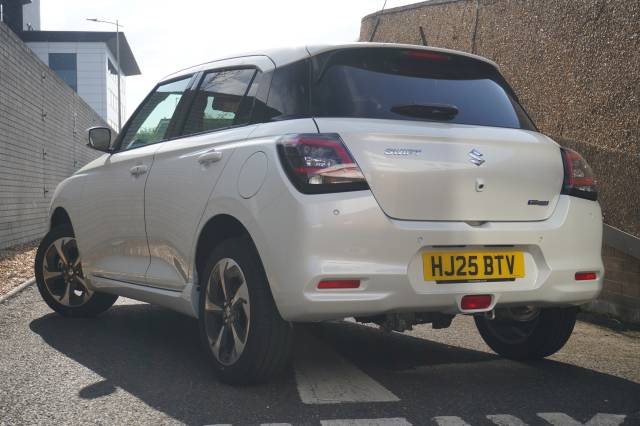 2024 Suzuki Swift 1.2 Dualjet 83 12V Hybrid SZ5