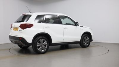 Suzuki Vitara 1.4 Boosterjet MHEV SZ-T SUV 5dr Petrol Hybrid Manual Euro 6 (s/s) (129 ps) SUV Petrol Hybrid White at Suzuki UCL Milton Keynes