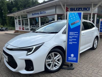 Suzuki Swace 1.8 Estate Ultra Estate Petrol / Electric Hybrid at Suzuki UCL Milton Keynes