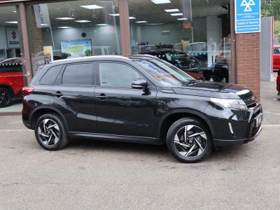 Suzuki Vitara 1.5 Hybrid Ultra ALLGRIP 5dr AGS Hatchback Petrol/Electric Hybrid BLACK at Suzuki UCL Milton Keynes