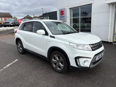 Suzuki Vitara 1.6 Estate SZ-T Estate Petrol White at Suzuki UCL Milton Keynes