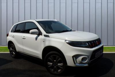 Suzuki Vitara 1.4 Boosterjet 48V Hybrid SZ-T 5dr Auto Hatchback Petrol WHITE at Suzuki UCL Milton Keynes