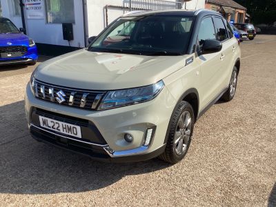 Suzuki Vitara 1.4 Boosterjet 48V Hybrid SZ-T 5dr Estate Petrol Cream at Suzuki UCL Milton Keynes