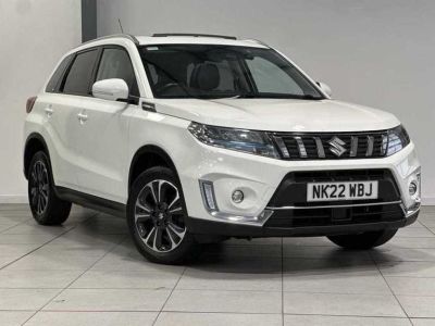 Suzuki Vitara 1.5 Sz5 Hev Allgrip Au Hatchback Hybrid Cool White at Suzuki UCL Milton Keynes