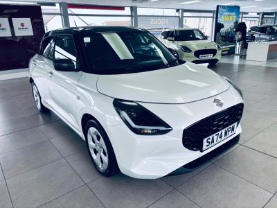 Suzuki Swift 1.2 Mild Hybrid Motion 5dr Hatchback Petrol WHITE at Suzuki UCL Milton Keynes