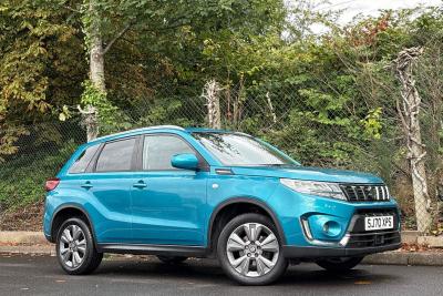 Suzuki Vitara 1.4 Boosterjet 48V Hybrid SZ-T 5dr Hatchback Petrol TURQUOISE at Suzuki UCL Milton Keynes