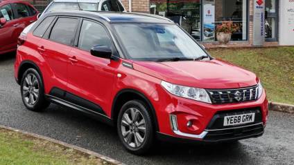 Suzuki Vitara 1.0 Boosterjet SZ-T SUV 5dr Petrol Manual ALLGRIP Euro 6 (s/s) (111 ps) **RARE 4x4 VERSION WITH VERY LOW MILEAGE & FULL MAIN DEALER SERVICE HISTORY** SUV Petrol Red