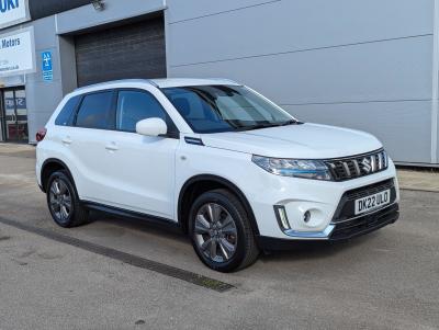 Suzuki Vitara 1.4 Boosterjet 48V Hybrid SZ-T 5dr Hatchback Petrol WHITE at Suzuki UCL Milton Keynes