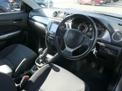 Suzuki Vitara 1.4 Boosterjet 48V Hybrid SZ-T 5dr Hatchback Hybrid Grey at Suzuki UCL Milton Keynes
