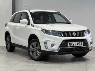 Suzuki Vitara 1.4 Sz-T Boosterjet Mh Hatchback Hybrid Cool White at Suzuki UCL Milton Keynes