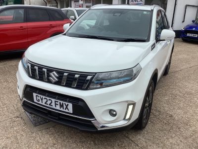 Suzuki Vitara 1.4 Boosterjet 48V Hybrid SZ5 ALLGRIP 5dr Estate Petrol White at Suzuki UCL Milton Keynes